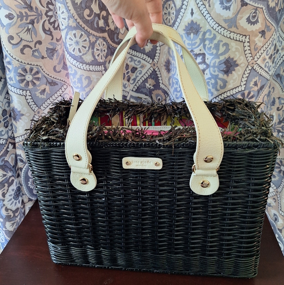 NWT Vintage Kate Spade Black and White Wicker Tote - Picture 3 of 13